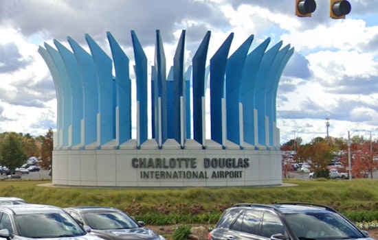 TSA Officer at Charlotte Airport Discovers Knife, Saw Blade Hidden in Passenger's Cane