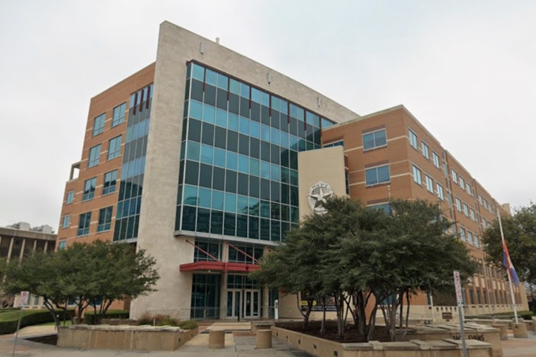 Two Dallas Police Officers Arrested for Alcohol-Related Offenses, Department Launches Internal Investigations