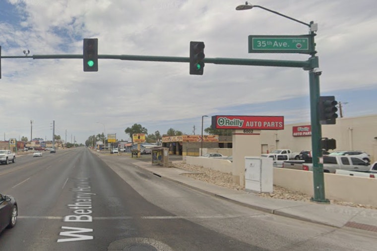 Two Phoenix Officers Hospitalized Following Early Morning Collision near 35th Avenue