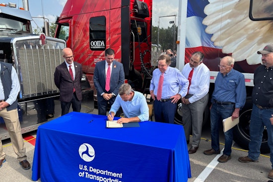 U.S. Transportation Secretary Unveils Digital Certification System to Enhance Commercial Driving Safety