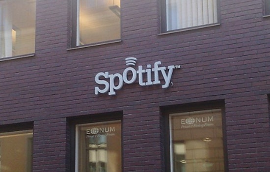 United Airlines Partners with Spotify to Elevate In-Flight Entertainment on Over 680 Aircraft