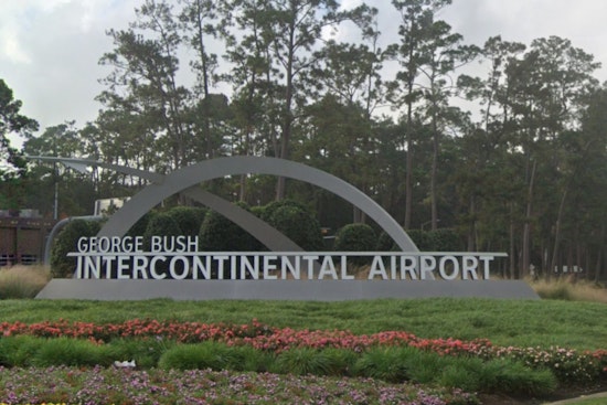 United Flight from Houston to Frankfurt Returns for Emergency Landing Due to Technical Issue