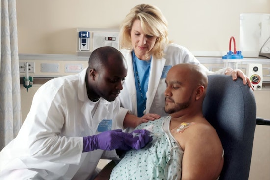 University of Cincinnati Medical Students Provide Crucial Care at Student-Run Free Clinic for Uninsured in Greater Cincinnati