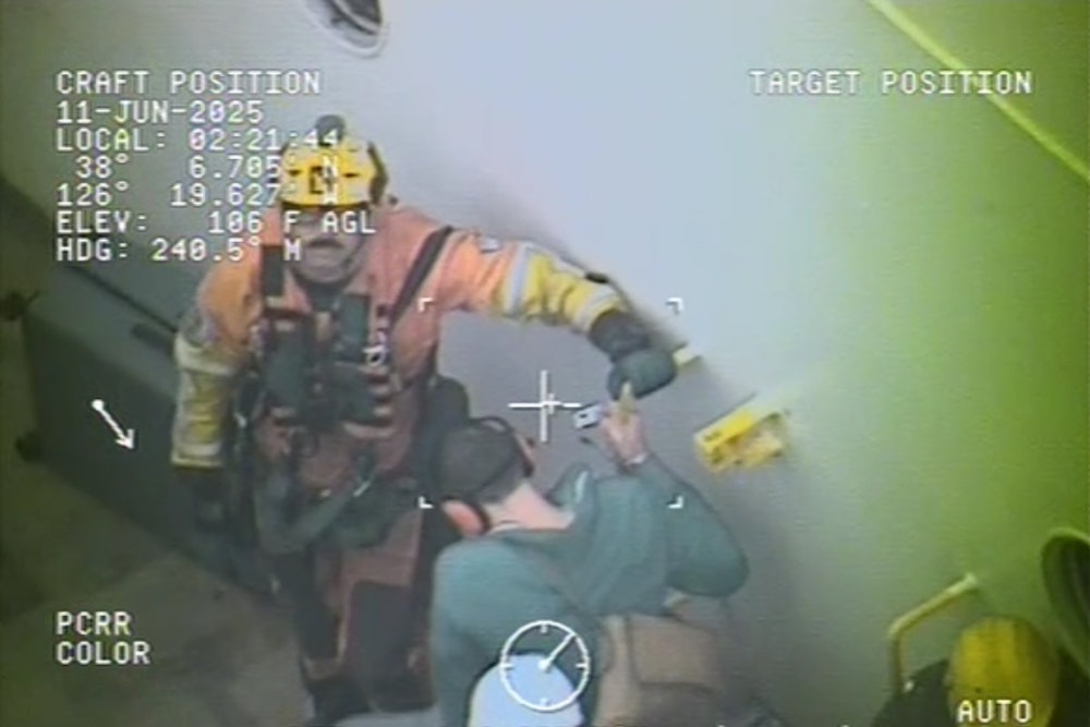 U.S. Coast Guard Executes High-Stakes Medevac 185 Miles Off San Francisco Coast
