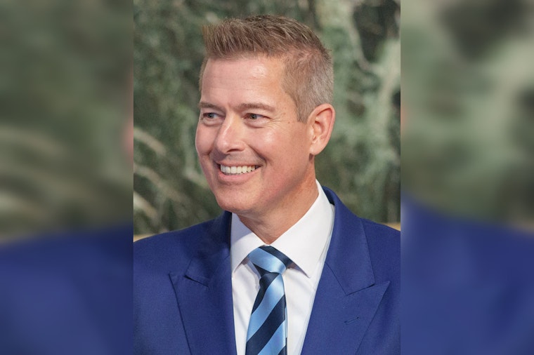 U.S. Transportation Chief Duffy Revs Up Automated Vehicle Future, Cuts Red Tape on Exemption Process