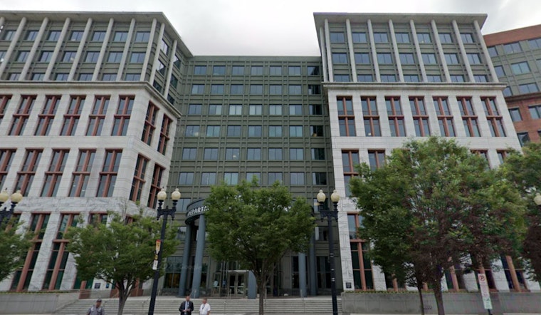U.S. Transportation Secretary Criticizes Judge's Ruling on State vs. Federal Immigration Authority