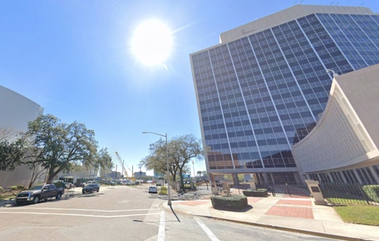 Warm and Stormy Weather Expected in Jacksonville with Highs in the 90s, Says National Weather Service