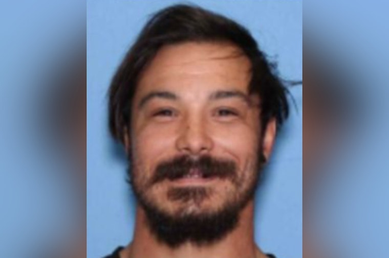 Washington Wilderness Locked Down as Cops Hunt Suspected Triple Murderer Travis Decker Amidst Pacific Crest Trail Closure