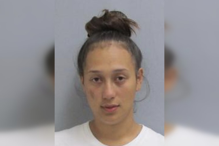 Woman Arrested in Hawaiian Ocean View Estates for DUI and Assault After Hitting Pedestrian