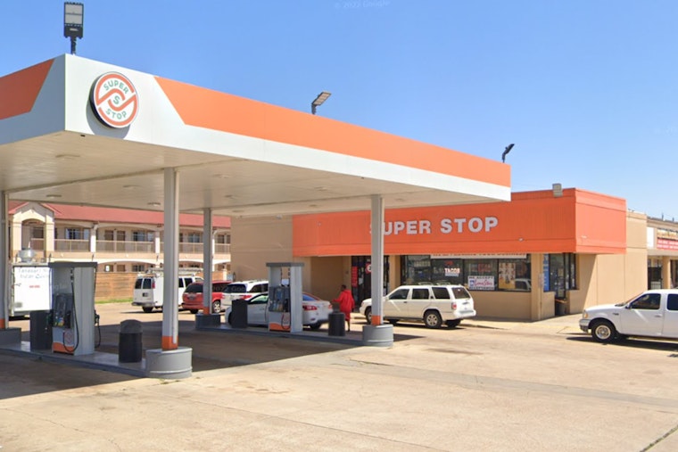 Woman Fatally Stabbed at West Harris County Gas Station, Suspect on the Loose