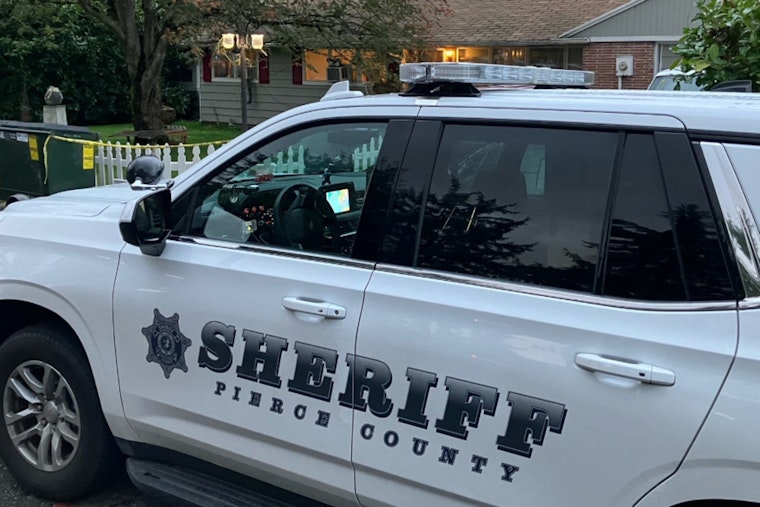Woman Found Fatally Stabbed on Ketron Island, Suspect Flees and Disappears at Ferry Dock