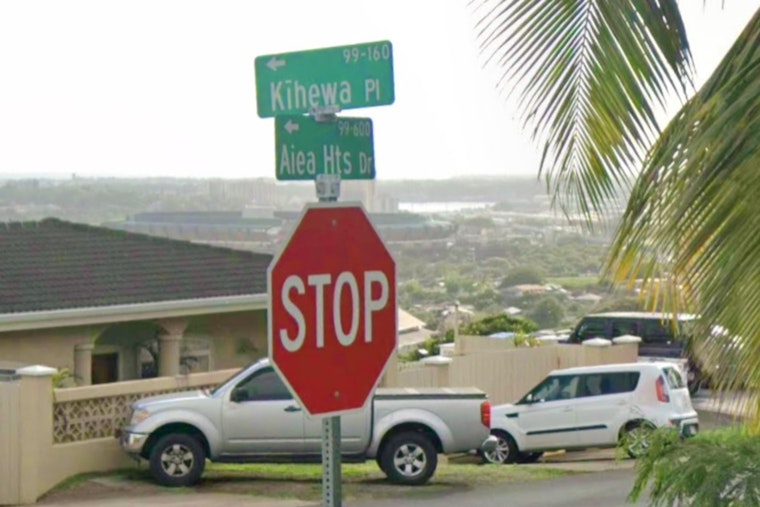 Aiea Woman Charged with Assaulting Honolulu Police Officers During Standby Assistance Incident