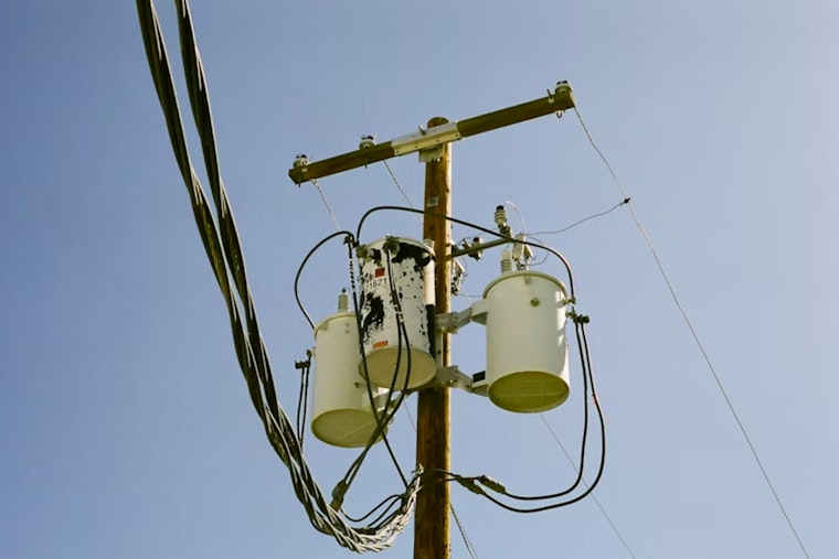 Arizona Man Endures 100-Degree Heat Sans A/C for 61 Days to Aid Families Struggling with Electric Bills