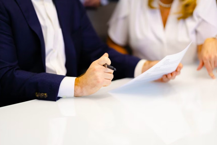 Arizona's Unemployment Claims Drop Nearly 10%, Reflecting Encouraging Labor Market Trend