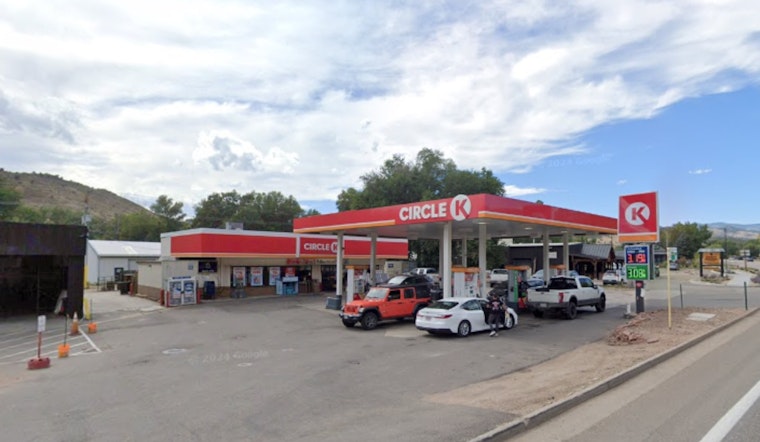 Armed Robbery at Lyons Convenience Store Leaves Suspect At Large, Boulder County Sheriff's Office Investigates