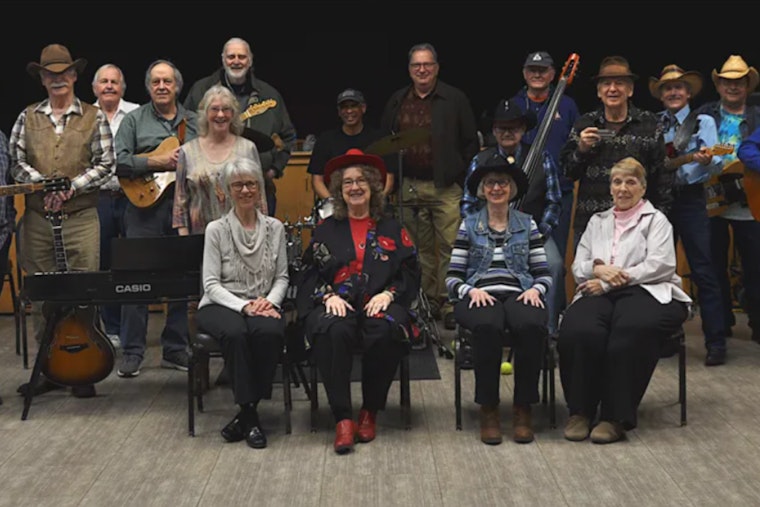 Bloomington Seniors Stay Active as Logan Lodge Hosts Programs During Creekside Community Center Revamp