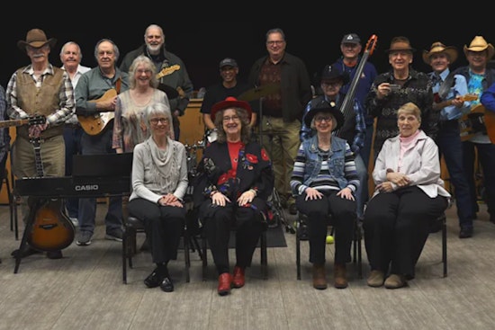Bloomington Seniors Stay Active as Logan Lodge Hosts Programs During Creekside Community Center Revamp