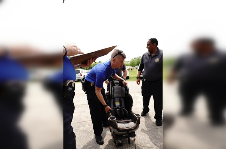 Blount County Sheriff's Office Hosts Child Safety Seat Clinic in Maryville