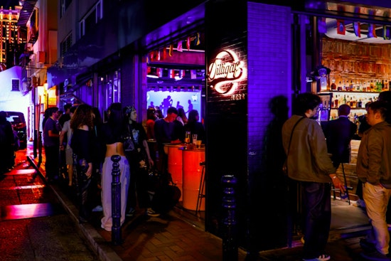 Boston Licensing Board Approves 21 New Liquor Licenses Sparking Dining Sector Expansion