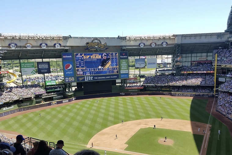 Brewers Suffer Defeat to Marlins, Now Tied with Cubs for NL Central Lead - Chourio's Streak Hits 19 Games