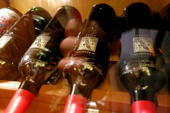 Alleged British Wine Ponzi Scheme Used Famed Napa Vintages in $99M Scam Exposed by LA Lawyer; UK Man Extradited to NYC