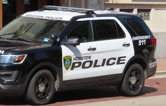 Burglary Suspect Fatally Shot by Houston Police Sergeant in Southeast Houston, Investigation Underway