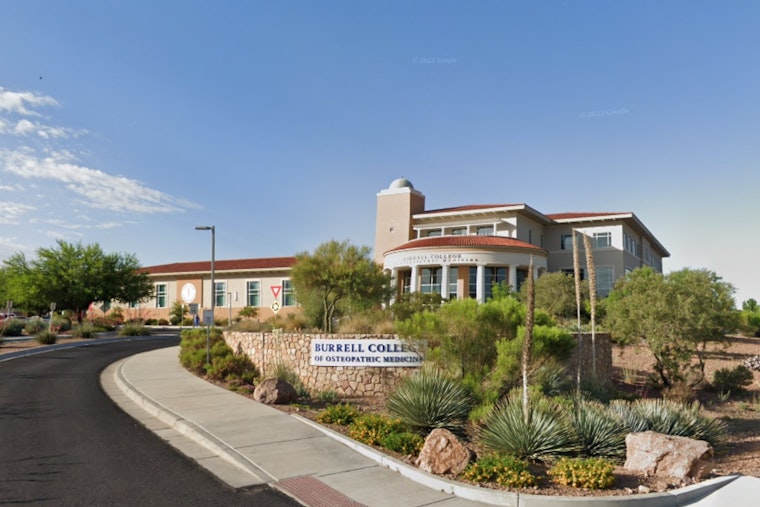 Burrell College of Osteopathic Medicine Honors 201 New Student Physicians at 10th White Coat Ceremony in Las Cruces