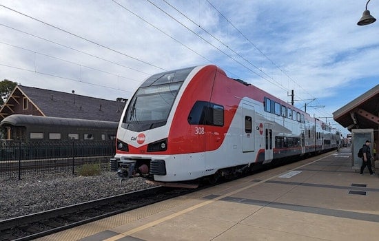 Caltrain Honored with 2025 Commuter Rail Safety Gold Award for Outstanding Safety Measures