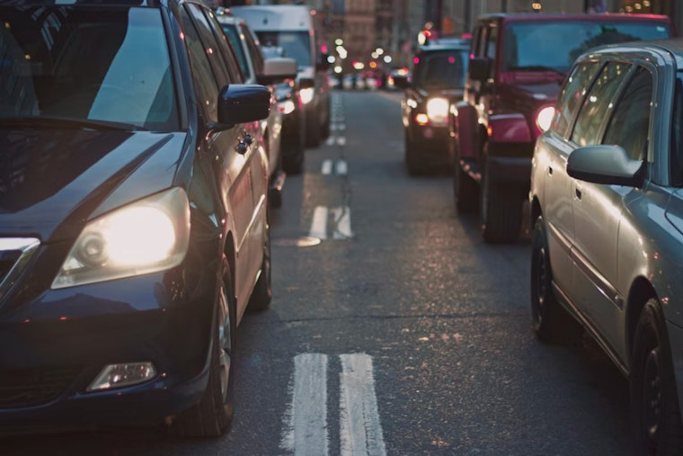 Cambridge Announces Weekend Festivities with Salsa Dance and Charity Race, Advises on Traffic Changes