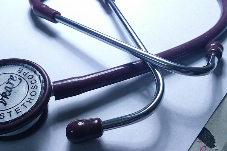 CEO and Medical Director of New York Lab Indicted for $500M COVID-19 Test Fraud Scheme