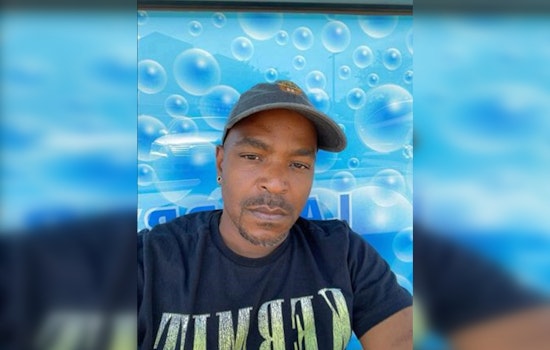Chicago Police Urge Public to Help Locate Missing Man Last Seen at UIC Area Blue Line Station