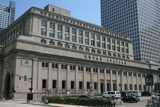 Chicago Union Station Celebrates Centennial, Governor Pritzker Highlights Legacy and Future Upgrades