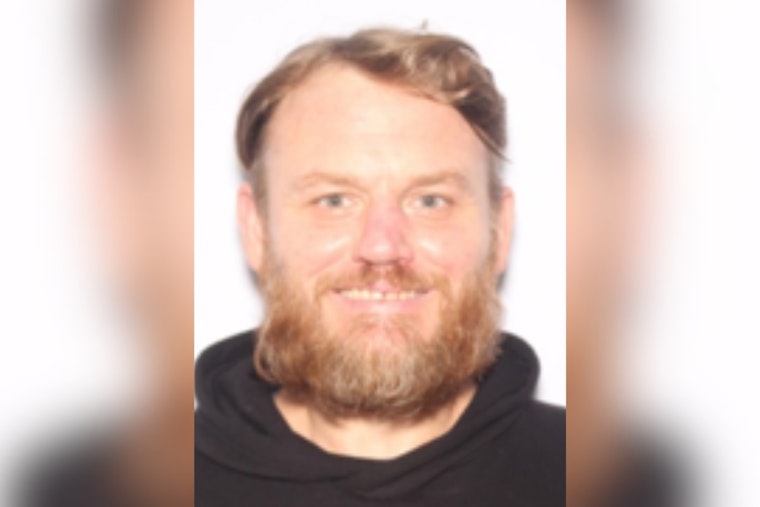 Cincinnati Community and Police Escalate Search for Missing Man Last Seen in Sayler Park