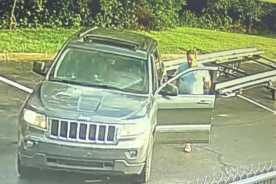 Columbus Police Seek Public's Help in Locating Suspect in Trailer Theft on Petzinger Rd