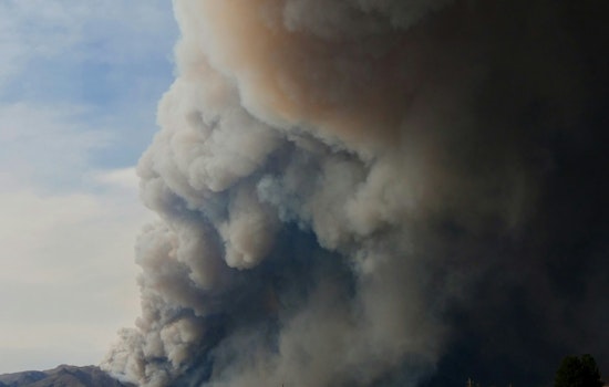 Community Rallies as Historic Kaibab Lodge Near Grand Canyon Faces Threat from Dragon Bravo Fire