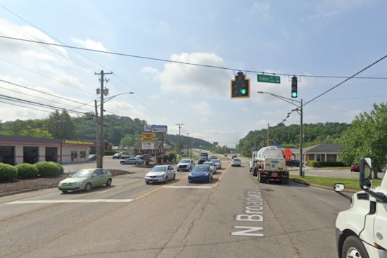 Commuters in Knoxville Delayed by Serious Crash on N. Broadway, Police Advise Seeking Alternate Routes