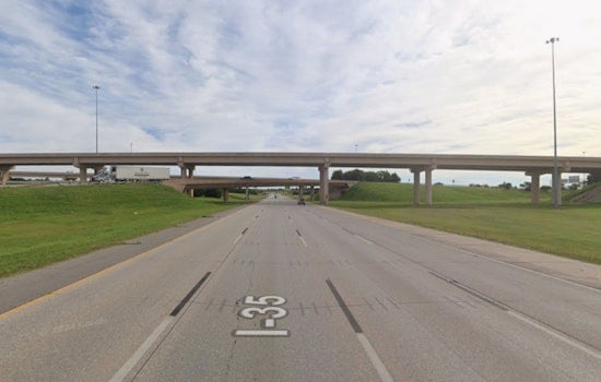 Critical Injuries and Traffic Chaos After Semi Roll-over on I-35 in Oklahoma City