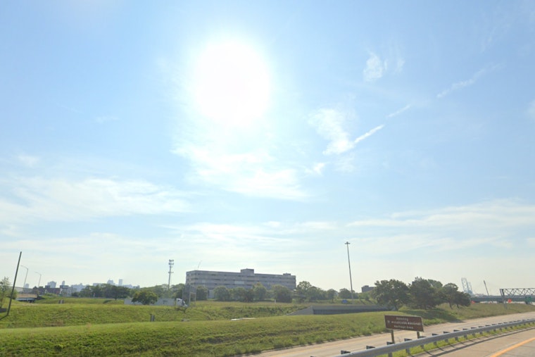 Detroit Braces for Sunny Skies, Thunderstorms, and Rising Temperatures This Week