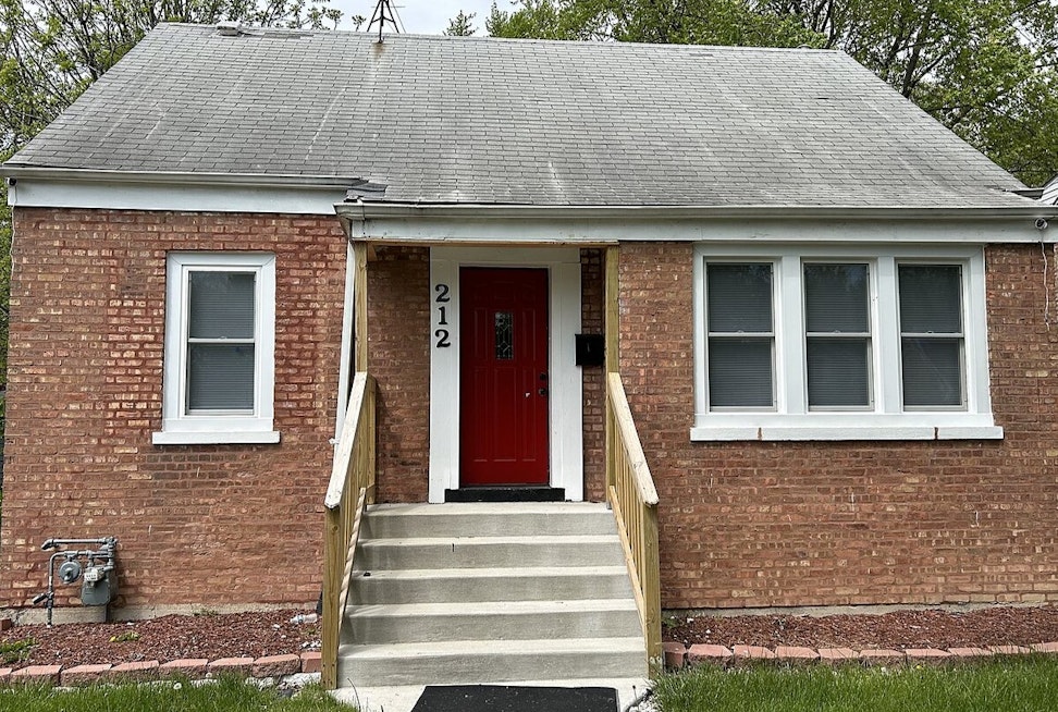 Dolton Village Board Unanimously Approves Purchase of Pope Leo XIV's Childhood Home in South Chicago Suburb