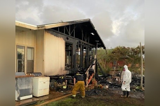 Early Morning Blaze in Anahola, Kaua'i Displaces Four Residents and a Dog, Damages Estimated at $303,000