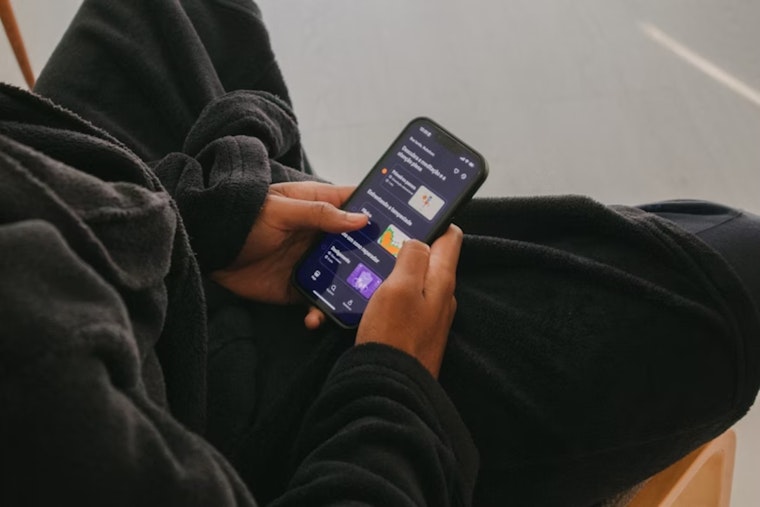 El Paso ISD Implements New Cell Phone Policy for Students as Texas Law Takes Effect