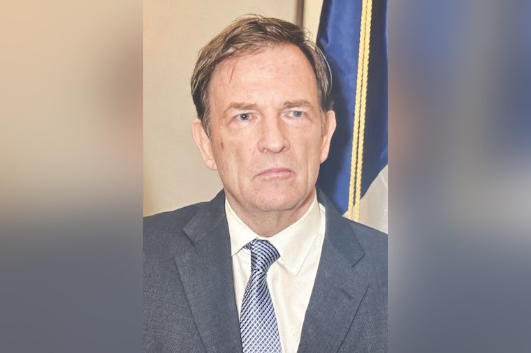 Explosive Lawsuit Rocks Big Apple as Ex-Interim NYPD Commissioner Calls Department and Mayor a 'Criminal Enterprise'