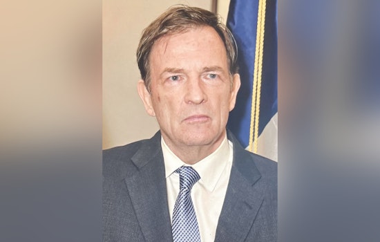 Explosive Lawsuit Rocks Big Apple as Ex-Interim NYPD Commissioner Calls Department and Mayor a 'Criminal Enterprise'