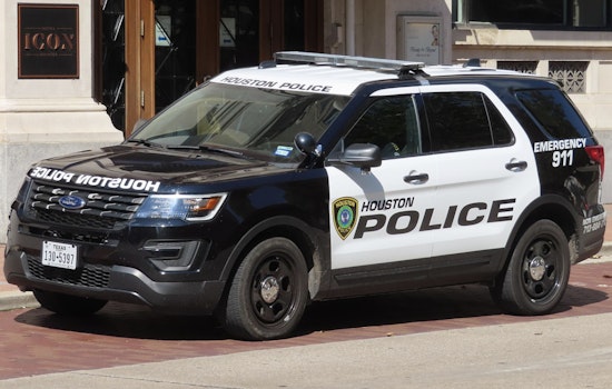 Fatal Single-Vehicle Crash Claims Man's Life on Flower Garden Lane in Houston