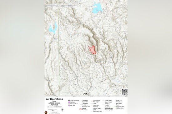 Firefighters Gain Ground on Western Flank of Draw Fire near Big Lake, Arizona