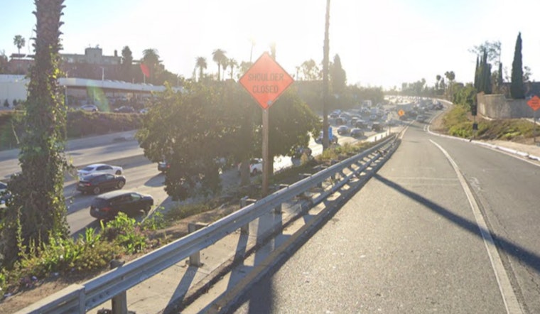 Firefighters Quickly Douse Grass Fire Along 101 Freeway in East Hollywood