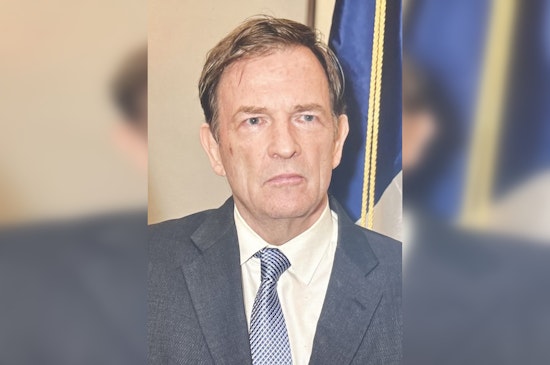 Former NYPD Commissioner Tom Donlon Sues Mayor Adams for $10M, Alleging Defamation Over Mental Fitness Claims