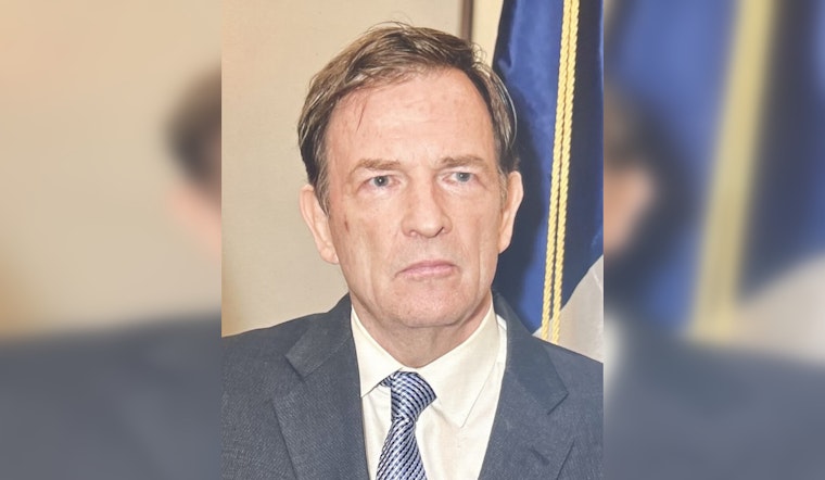 Former NYPD Commissioner Tom Donlon Sues Mayor Adams for $10M, Alleging Defamation Over Mental Fitness Claims