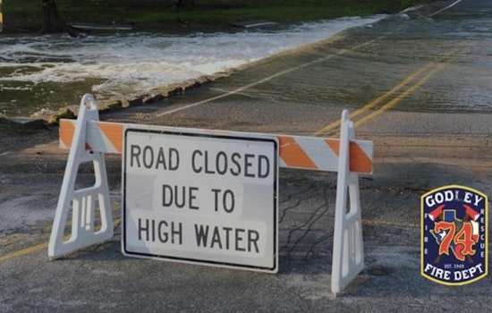 Godley Fire Department Conducts Water Rescues Amidst Significant Flooding on County Road 915