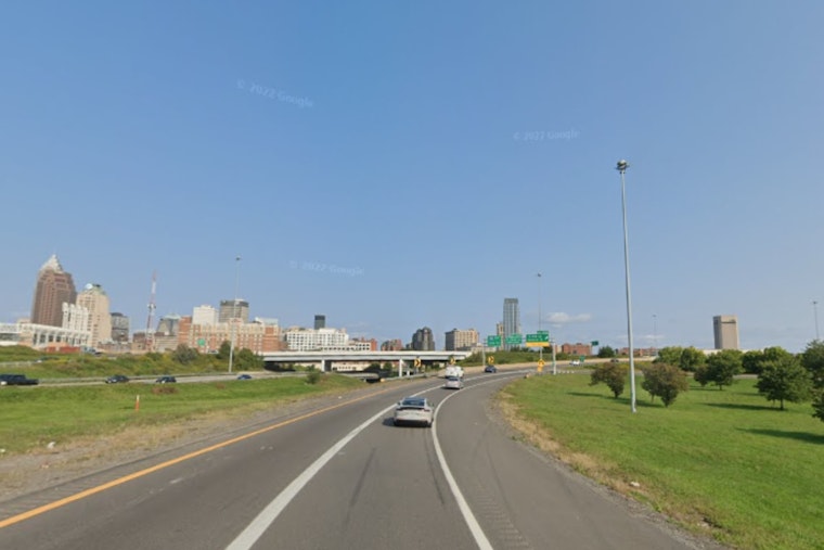 High-Speed Crash on I-77 in Downtown Cleveland Claims Two Teen Lives, Injures Another